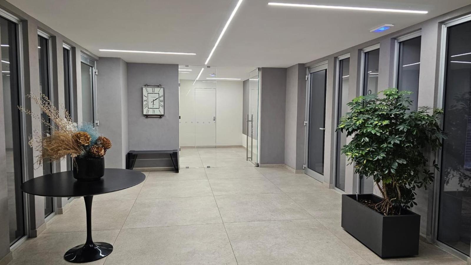 Azuma Luxury Home Бари Экстерьер фото